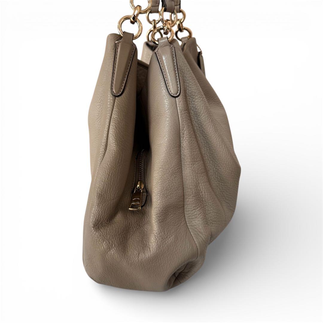 Coach Madison Phoebe ペブルドレザー ショルダーバッグ