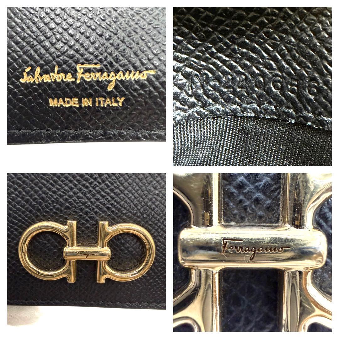 超美品　Salvatore Ferragamo ブラック 二つ折り財布　レザー