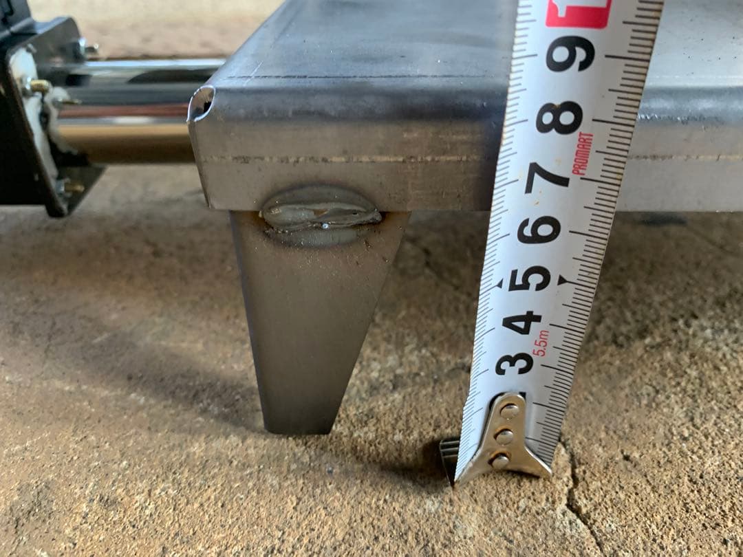 廃油ストーブ 煙突アダプタ付き80mm、100mm煙突使えます。