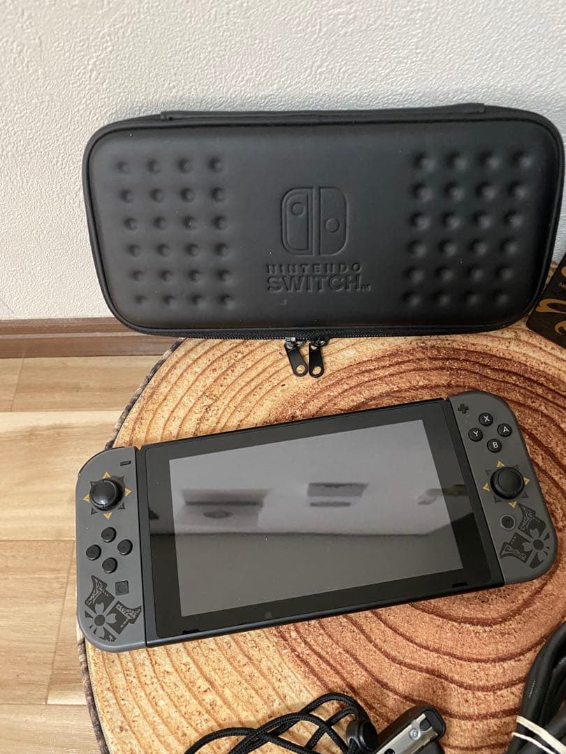 Nintendo Switch ニンテンドースイッチ本体　モンハンモデル　箱無し
