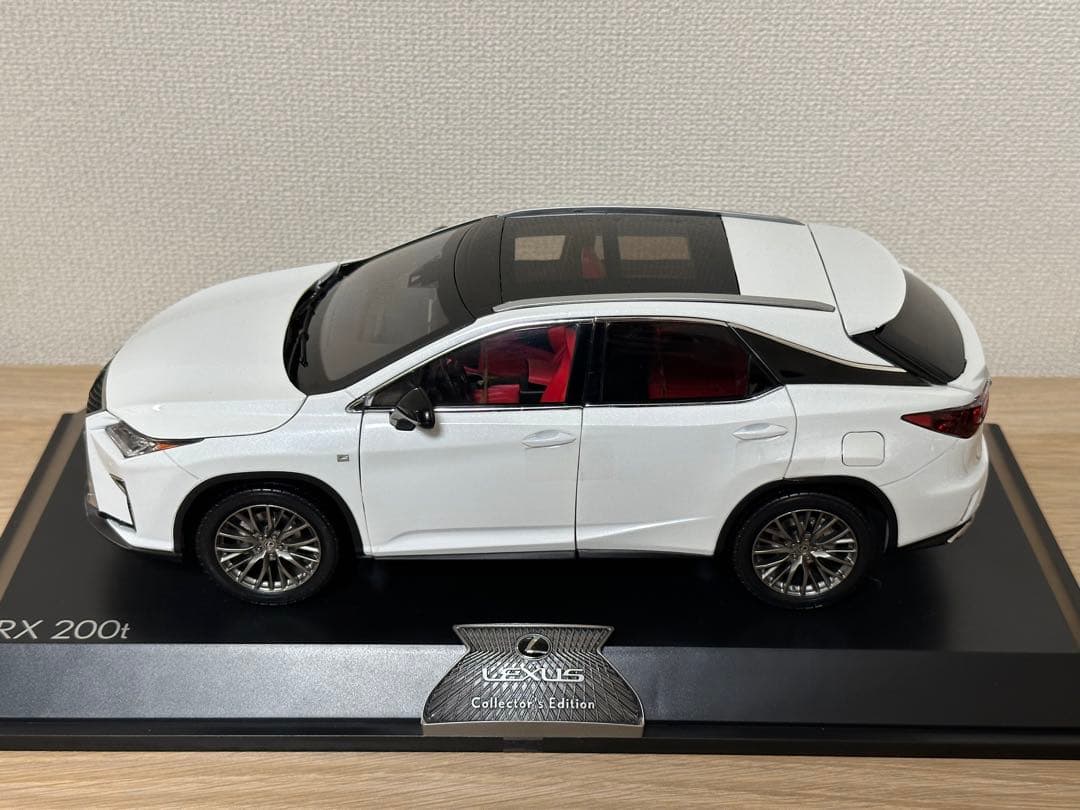 1/18 ミニカー　レクサス　Lexus RX 200t ソニッククォーツ