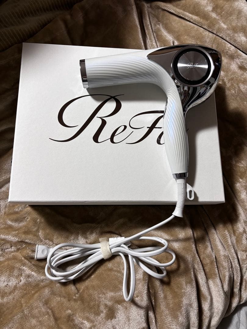 リファ ビューティックドライヤープロ 2021年製