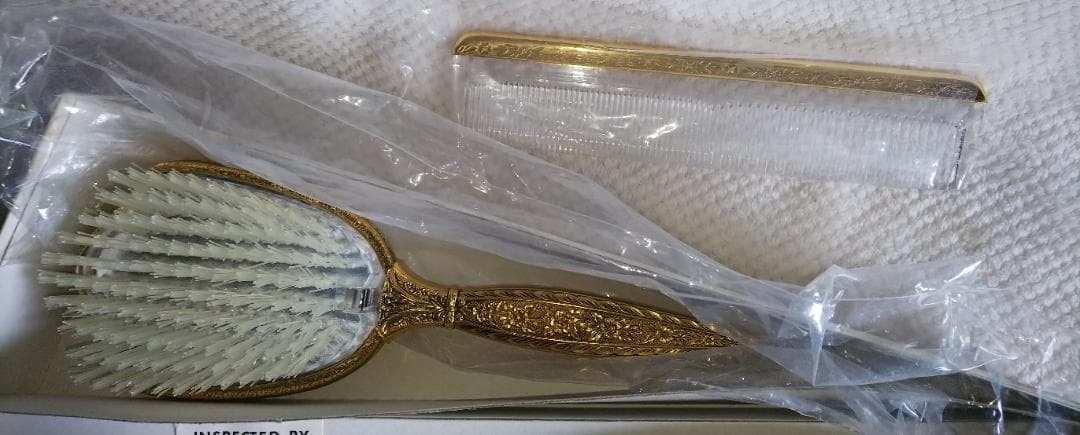 手鏡ミラー、ブラシ、コーム 3点 真鍮 彫刻 レトロ インテリアコレクション