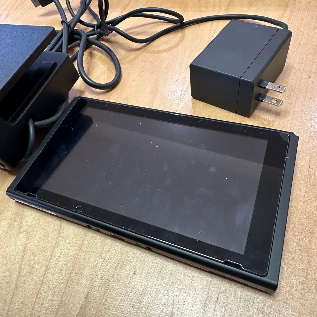 Nintendo Switch ブラック 本体 ジョイコン付き