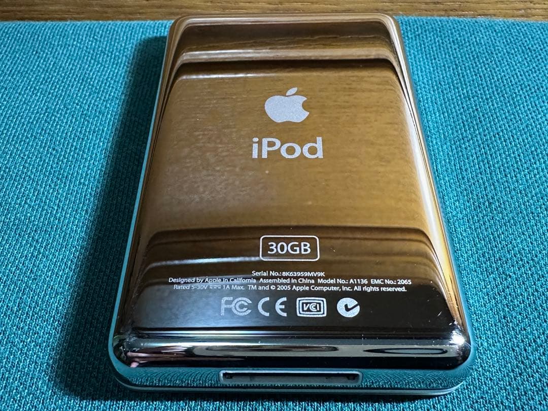 きれいなiPod Classic 5.5世代 MA444 30GB新品バッテリー