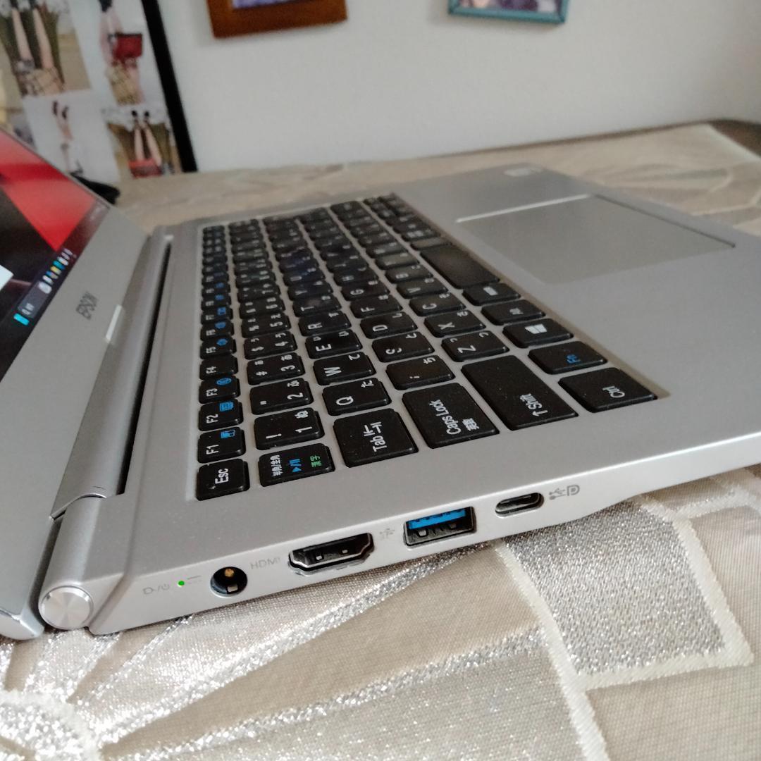 14インチ 10世代 i5 256G 8G 1920x1080 EPSON