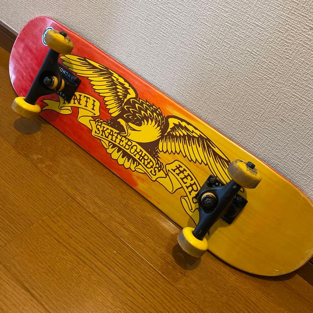 子供用　アンチヒーロー　スケートボード　コンプリート　7.3 ミニ