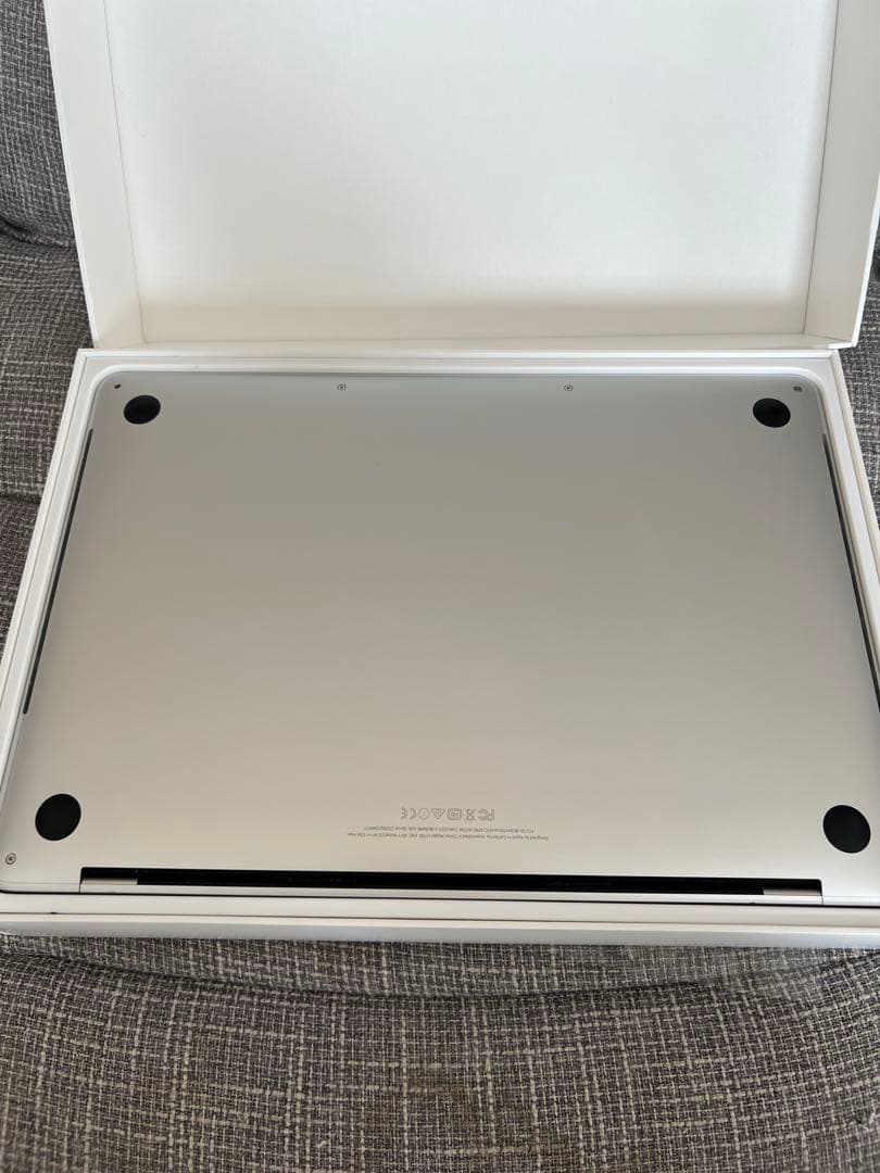 MacBook Pro 13インチ 2016年モデル／タッチバー付き【ジャンク】