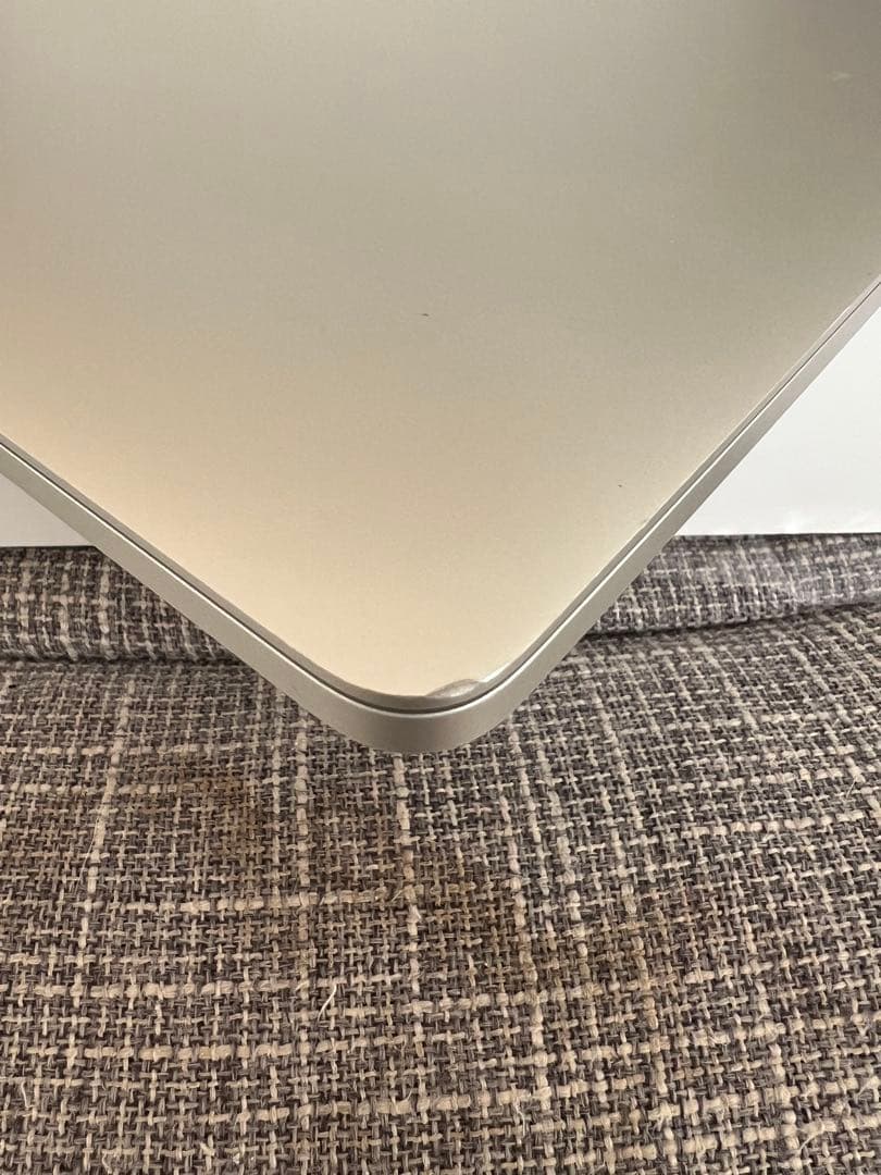 MacBook Pro 13インチ 2016年モデル／タッチバー付き【ジャンク】