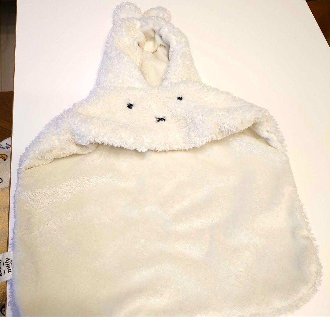 noutti × Miffyコラボの冬のお散歩にぴったりのポンチョ L 試着のみ