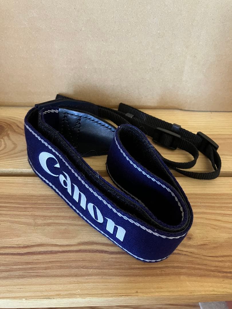 R*e様 Canon A-1 フィルム一眼レフカメラ 説明書、ストラップ付 極上