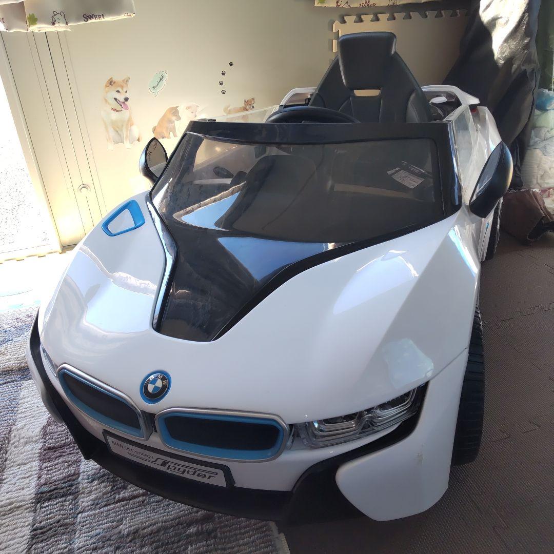 トイザらス　BMW i8 Concept Spyder 子供用電動自動車