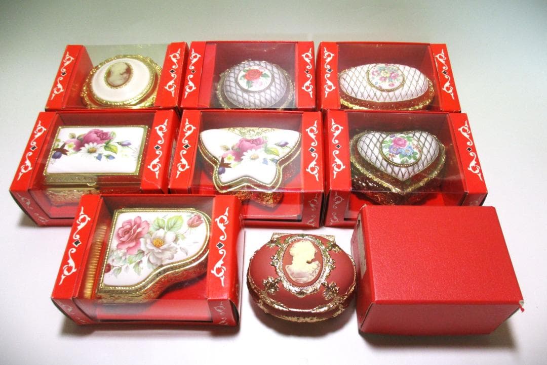 ★新品保管品　ロココ調　小物入れ　アンティーク調　ジュエリーケース★