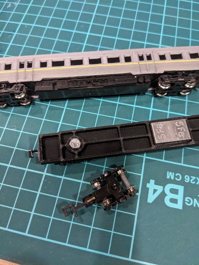 タイ　THNタイプ気動車　鉄道模型（Nゲージ）キット　3両セット