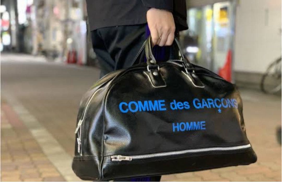 COMME des GARÇONS ボストンバッグ 黒　レザー合皮