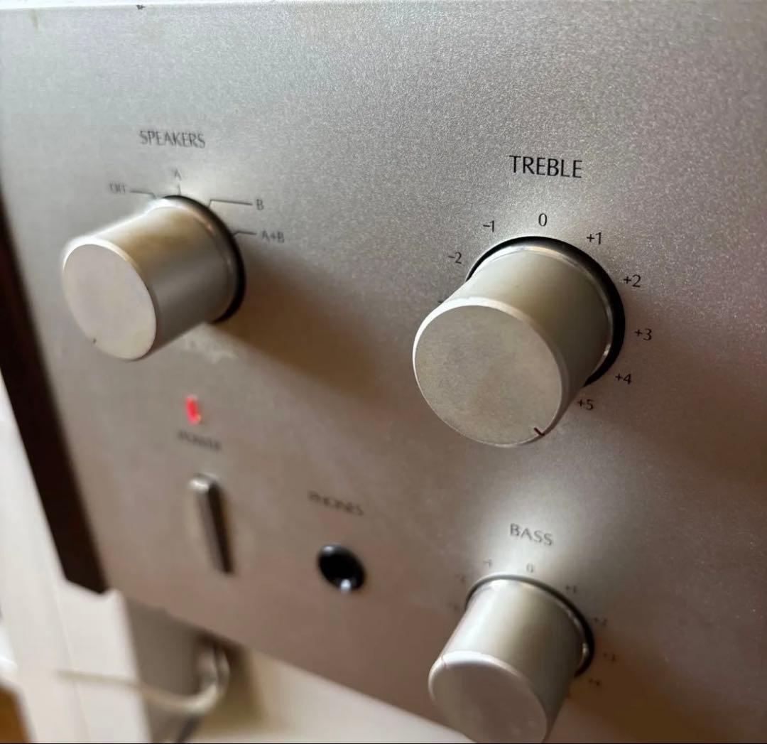 AU-D607F プリメインアンプ　SANSUI