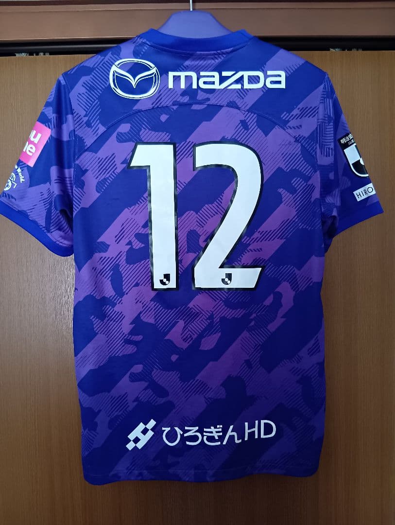 サンフレッチェ広島公式2024 ユニフォームです。 サイズL