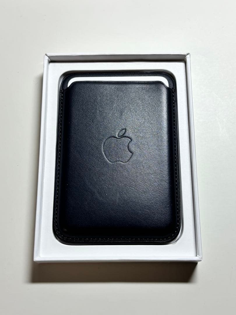 【美品】純正 MagSafe対応 iPhone レザーウォレット・ミッドナイトA