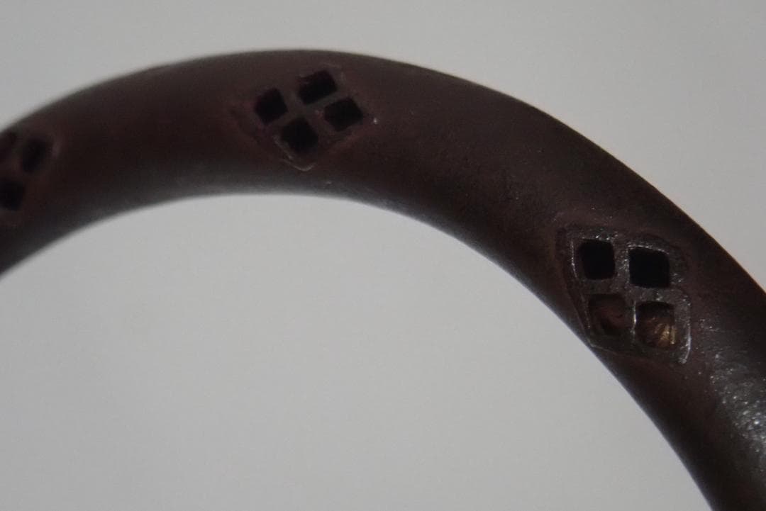 釜釣り 宗山 透かし入 菊桐金象嵌