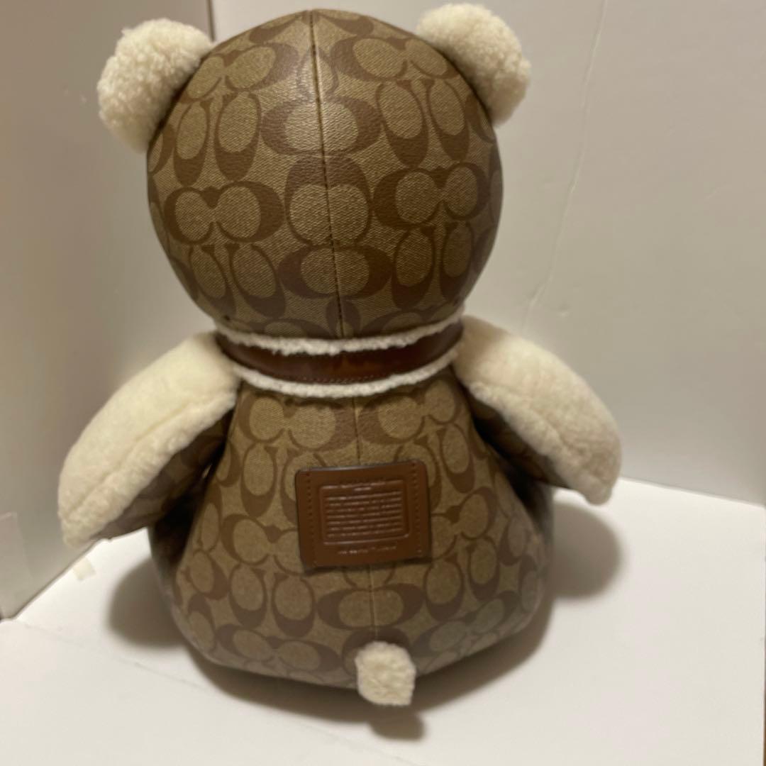 コーチクマのぬいぐるみ