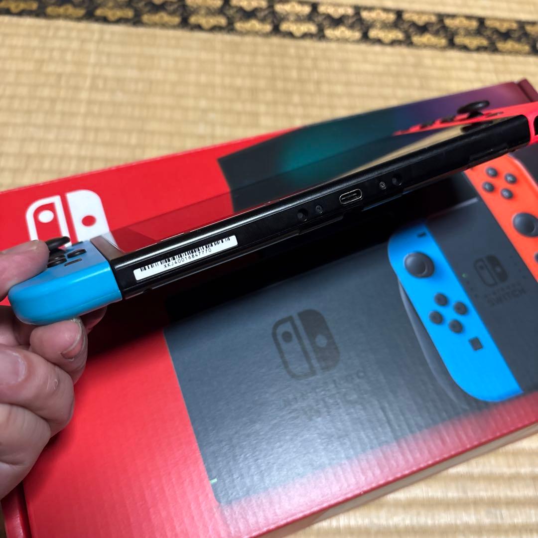 k*4様 Nintendo Switch ネオンブルー/ネオンレッド 本体　訳あ