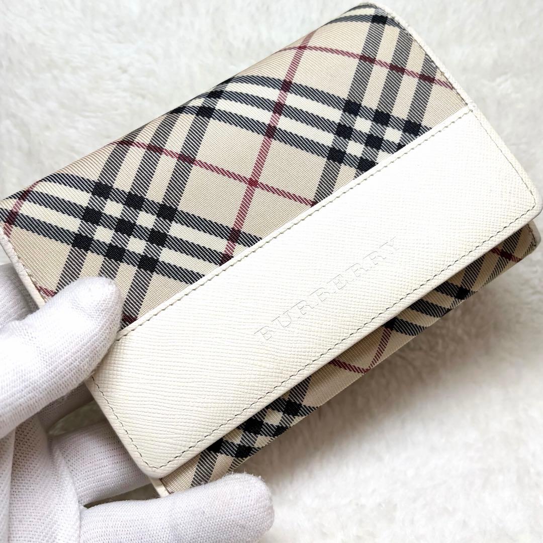 美品　BURBERRY バーバリー 二つ折り財布 ノバチェック ホワイト
