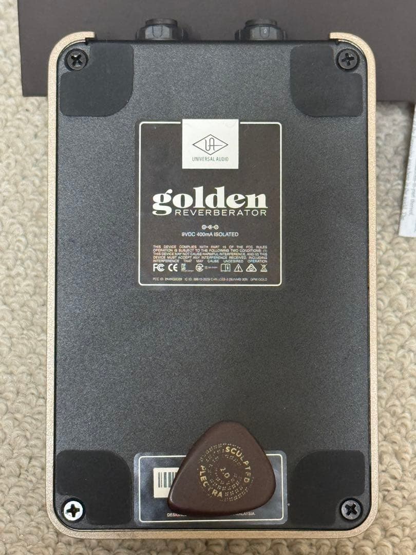 UAFX Golden Reverberator です。