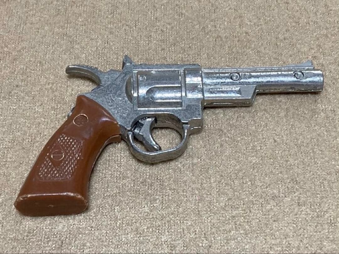 リボルバー型モデルガン (COSMOS製)