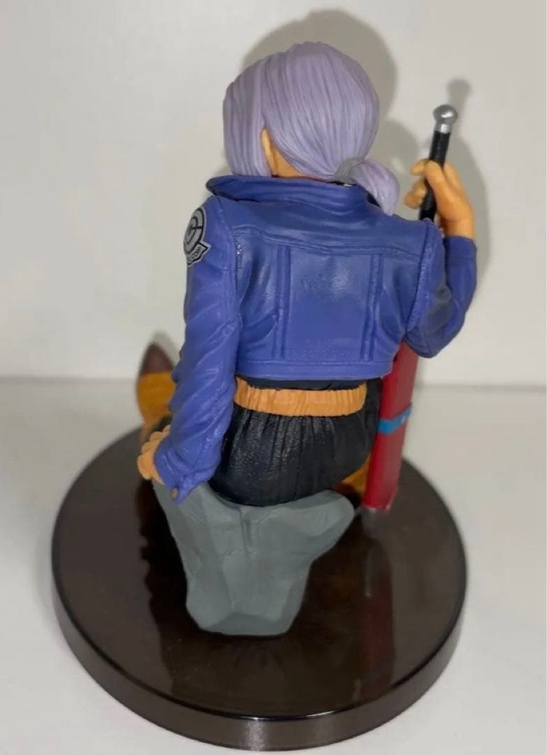 ドラゴンボール　未来トランクス　フィギュア　鳥山明