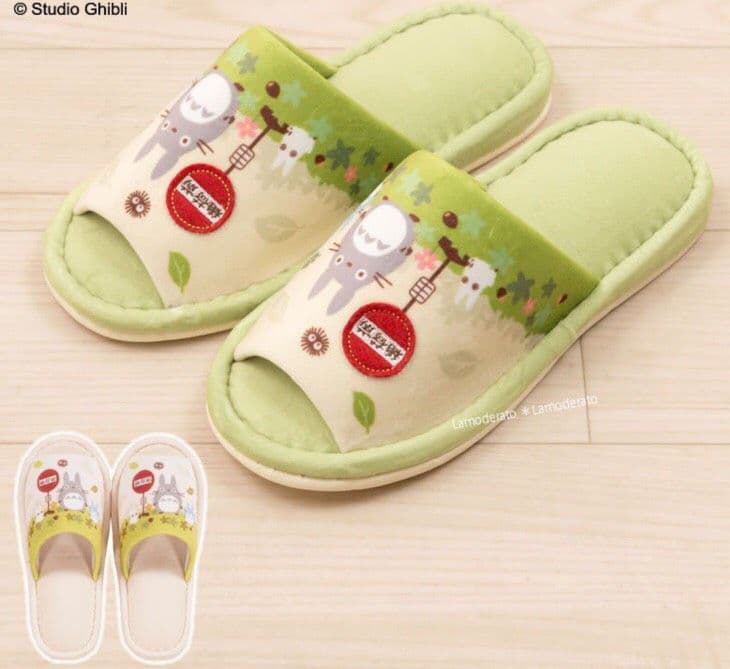 グリーン色　ジブリ　となりのトトロ　ネコバス　トイレマットセット　新品