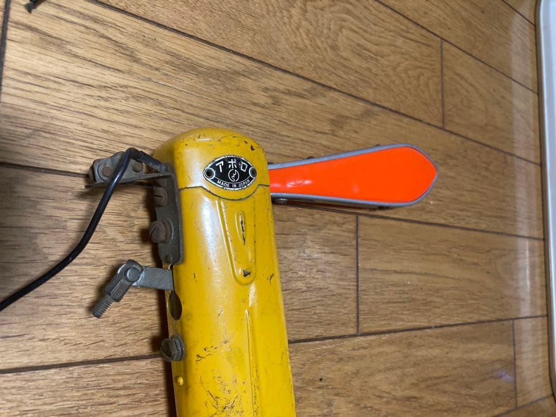 アポロウィンカー（矢羽根式方向指示器）