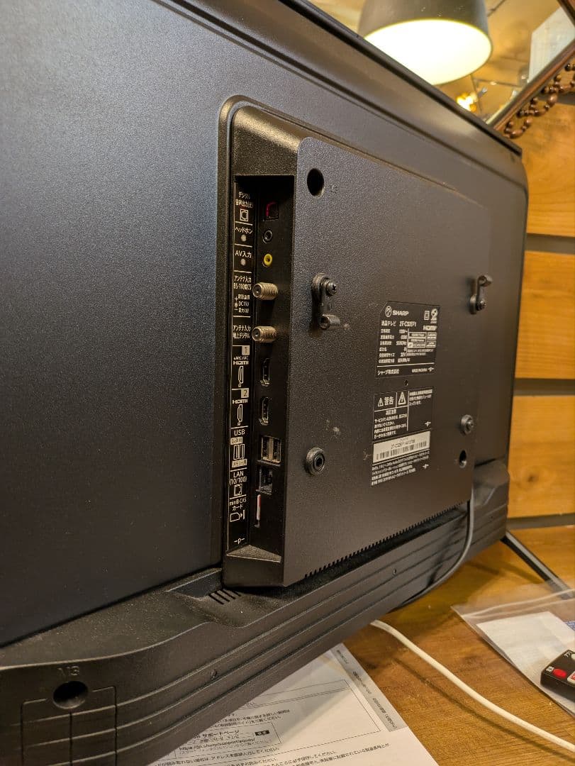 美品 SHARP 32インチ液晶テレビ 2T-C32EF1 モデルルーム展示品