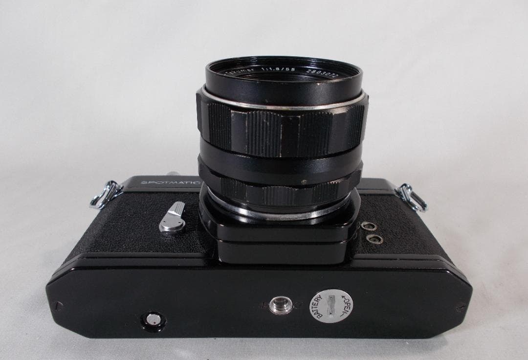 フィルムカメラ 整備済 完動品　Pentax SP + f/1.8　L201