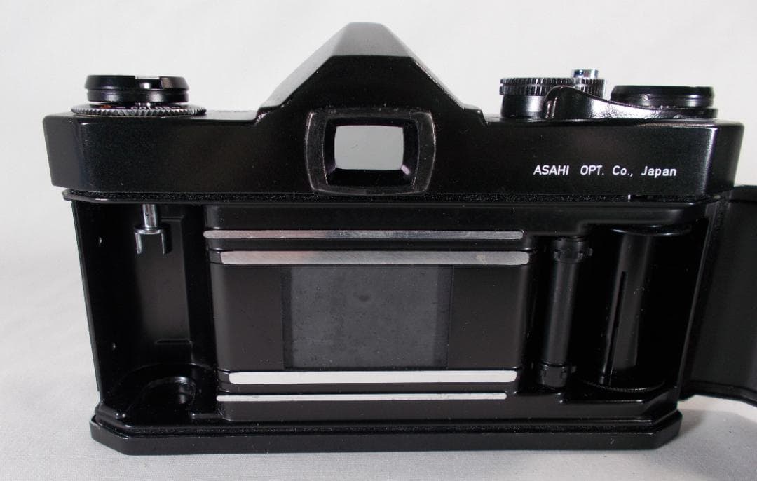 フィルムカメラ 整備済 完動品　Pentax SP + f/1.8　L201