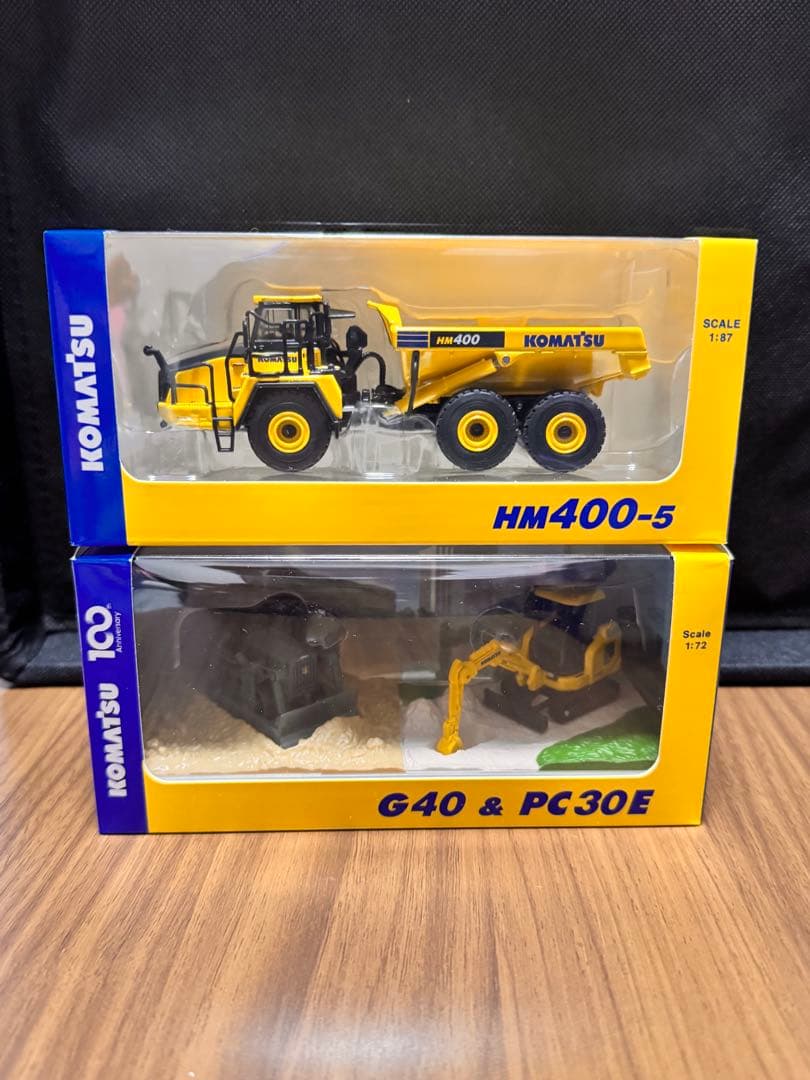 コマツ　オリジナルミニチュア　非売品　4個セット　ミニカー 乃木フェスポスター