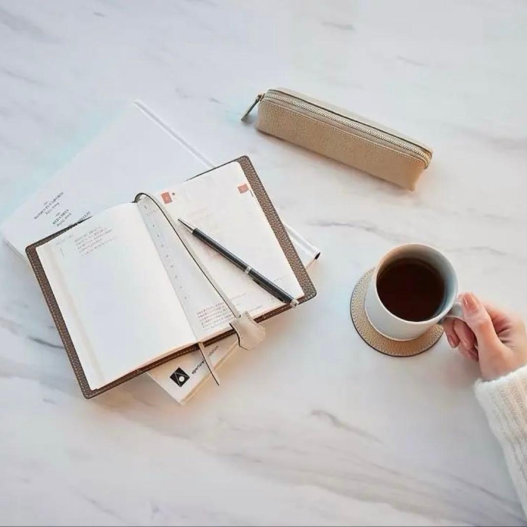 美品❤︎ BONAVENTURA ボナベンチュラ ペンケース シュリンクレザー