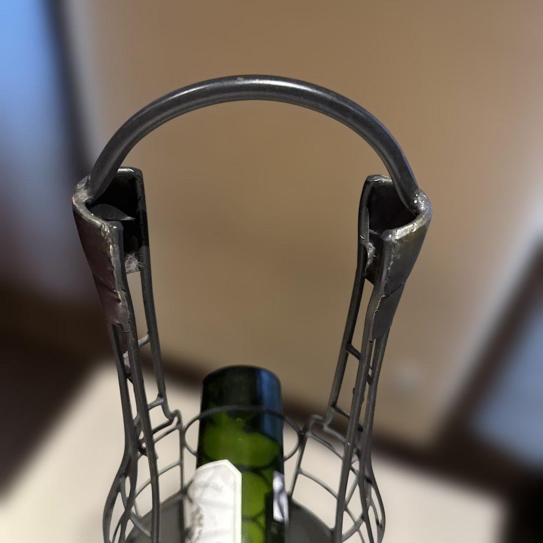 ワインボトルホルダー