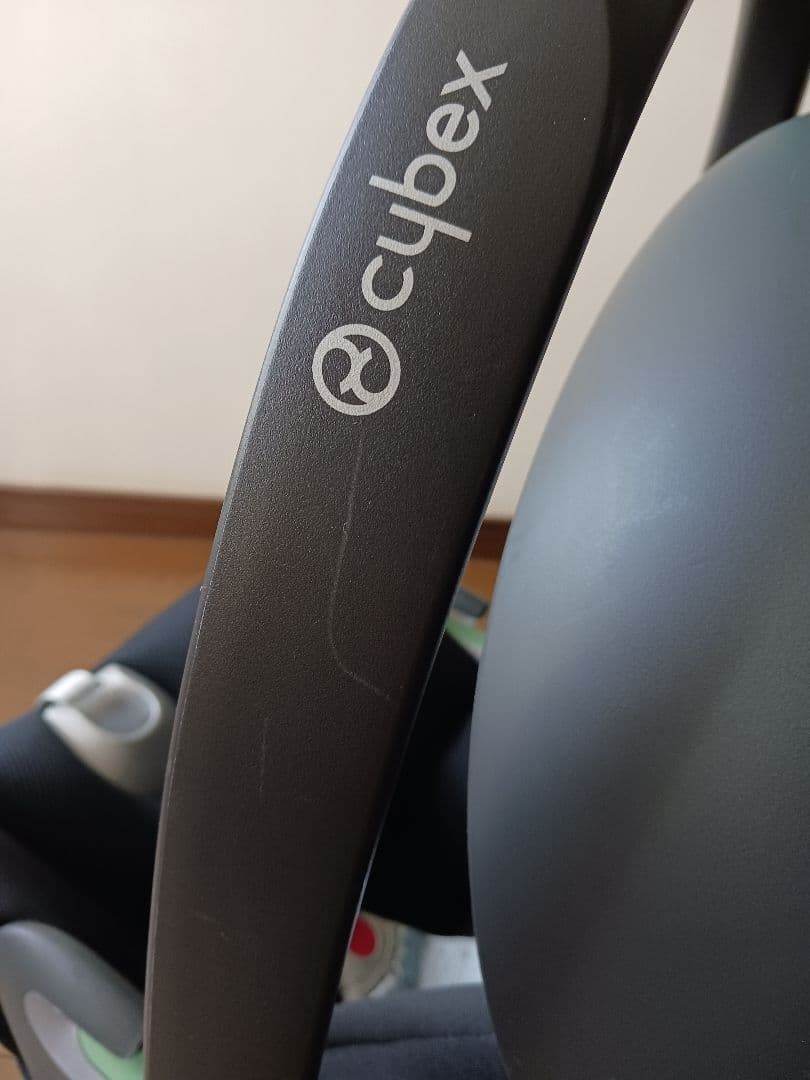 CYBEX cloud Ti-sizeチャイルドシート