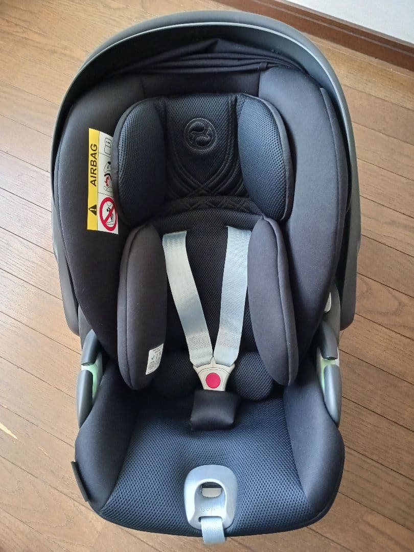 CYBEX cloud Ti-sizeチャイルドシート