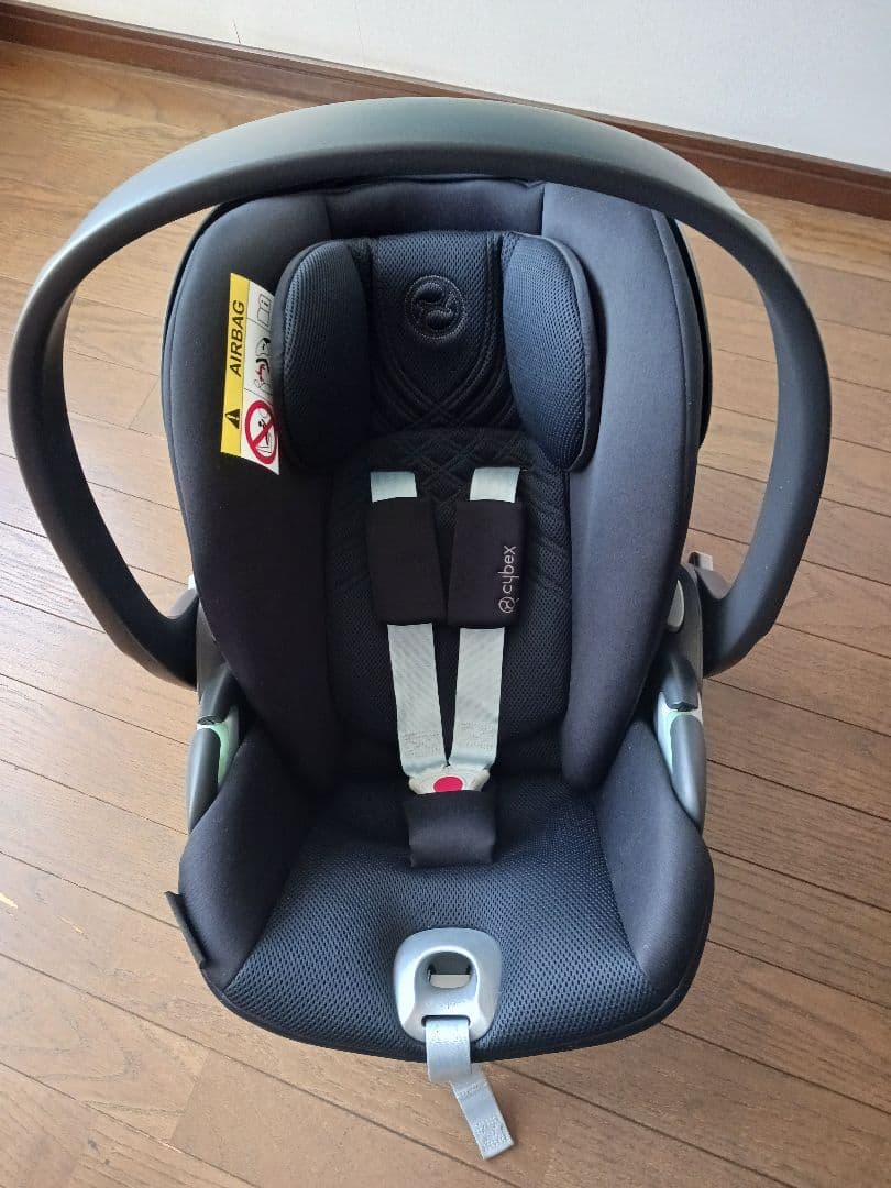 CYBEX cloud Ti-sizeチャイルドシート