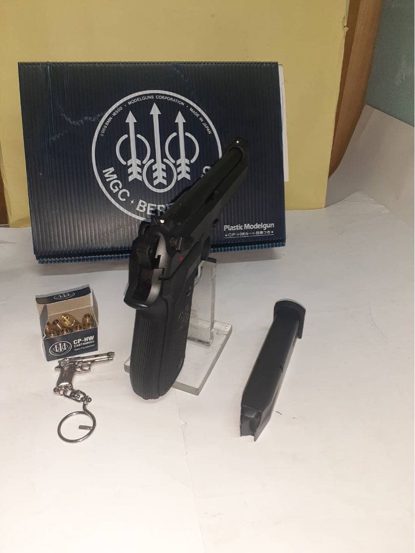 MGC 社BERETTA M9 プラスチックモデルガン