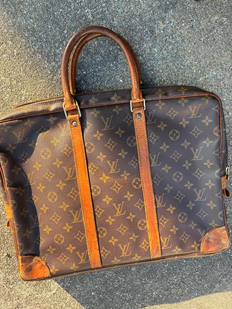 が*門様 LOUIS VUITTON ポルト ドキュマン ヴォワヤージュ モノグ