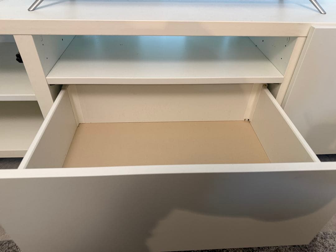 IKEA ベストー　テレビ台　180×40×48cm