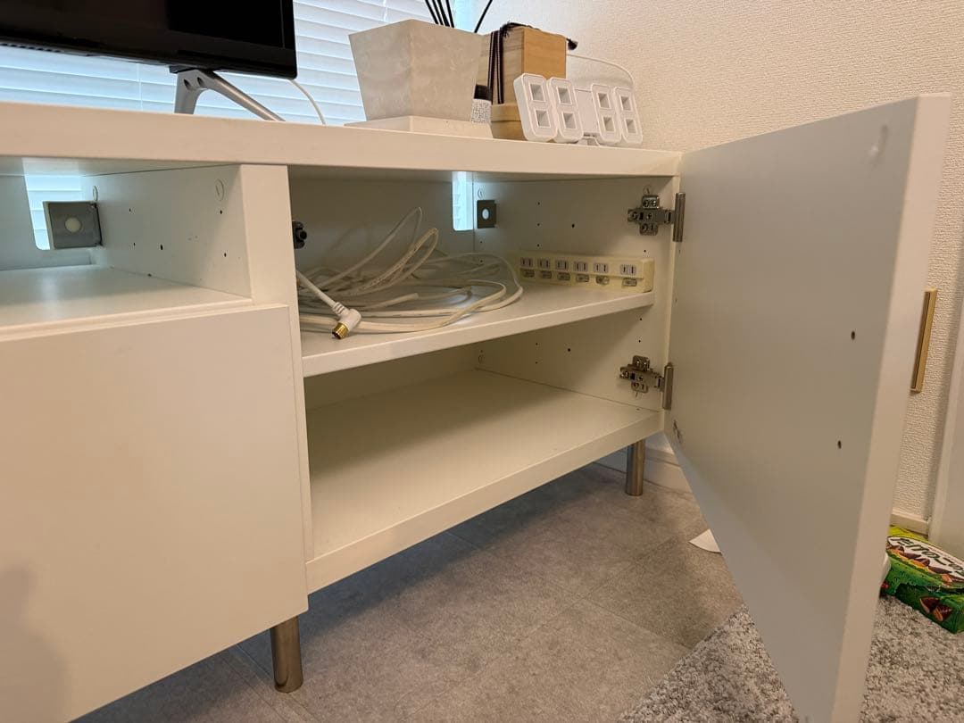 IKEA ベストー　テレビ台　180×40×48cm