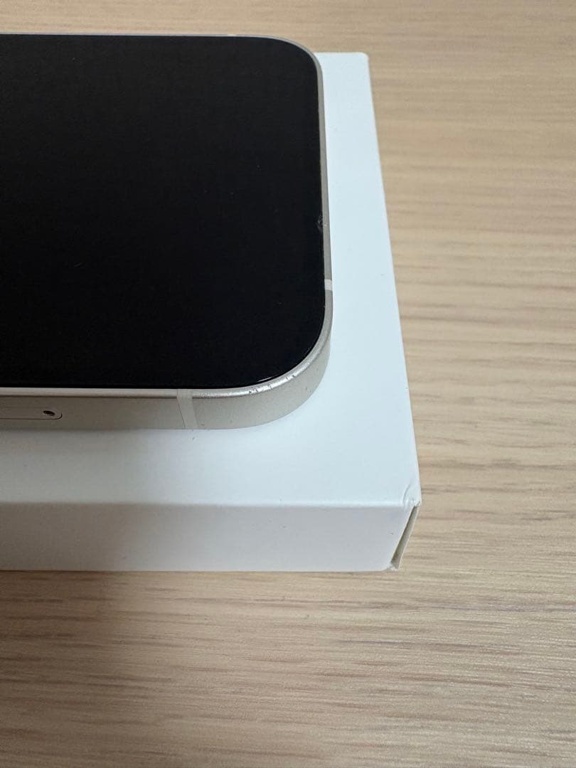 Apple iPhone13 ホワイト 本体