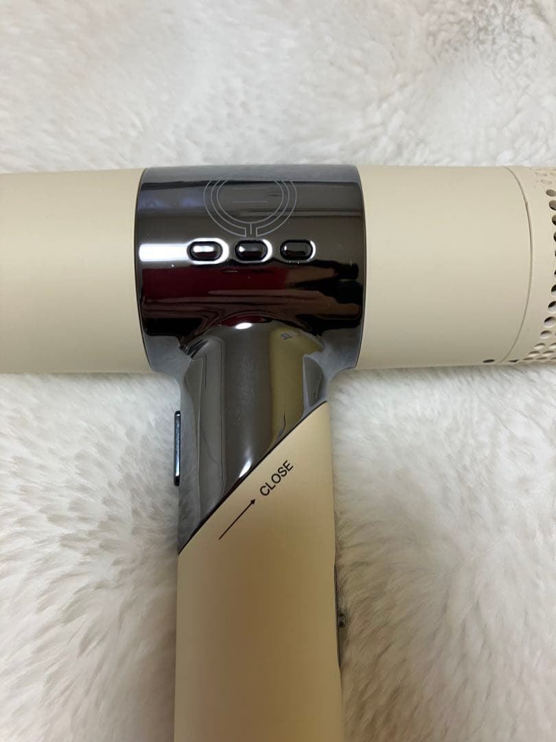 ［絹女］KINUJO Hair Dryer（ホワイト）