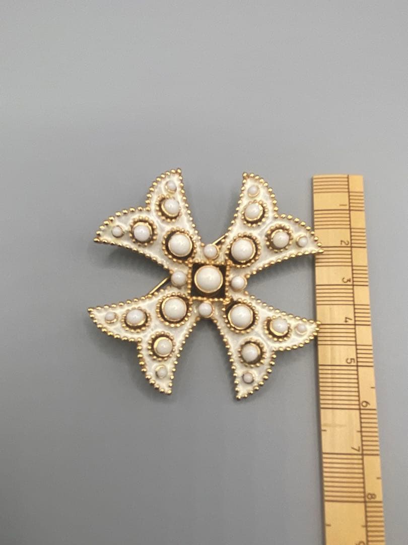 lotuscloud 2449⭐️TRIFARI トリファリ ブローチ ビンテージ