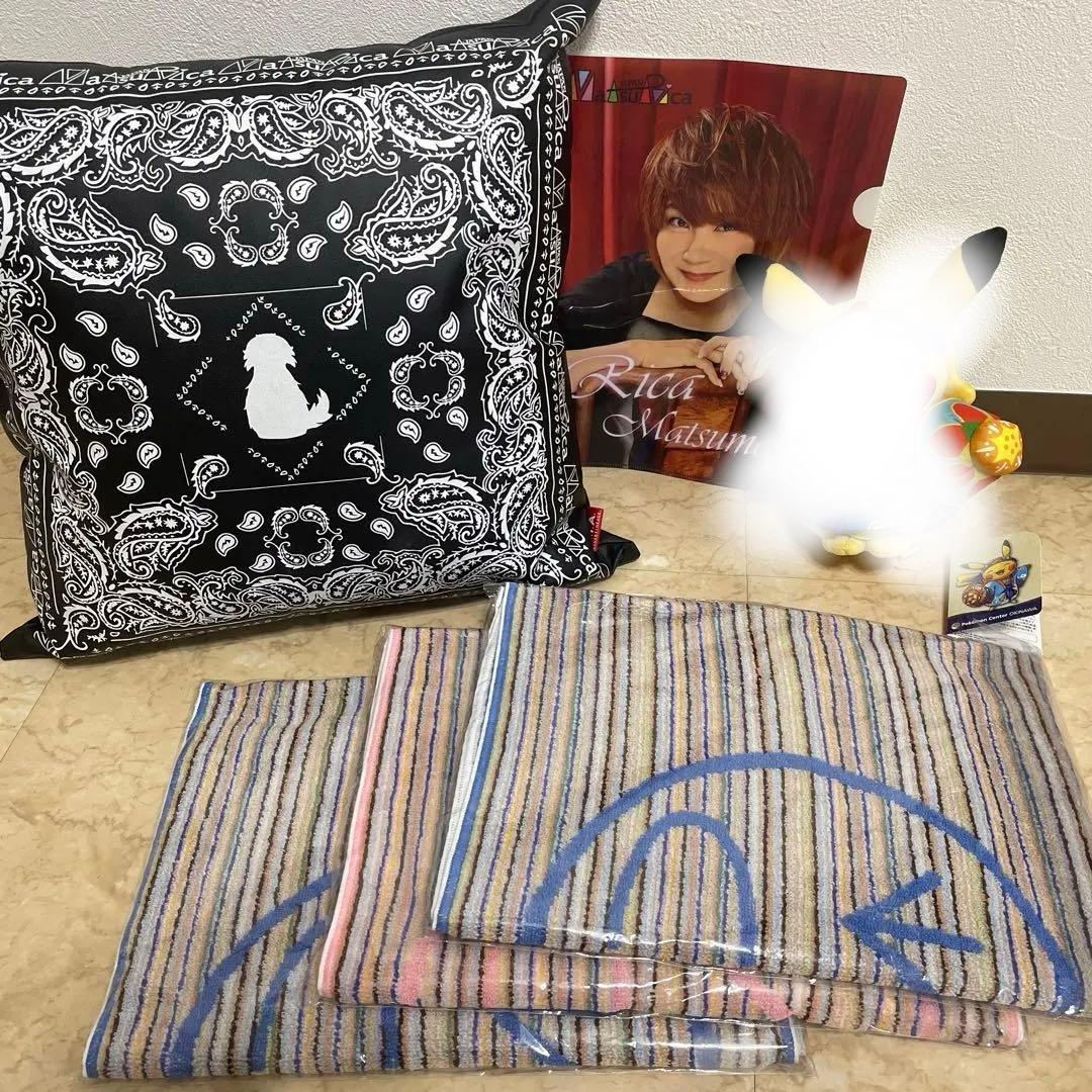 松本梨香直筆サイン入り 松本梨香デザインクッション、ファイル、タオル5点