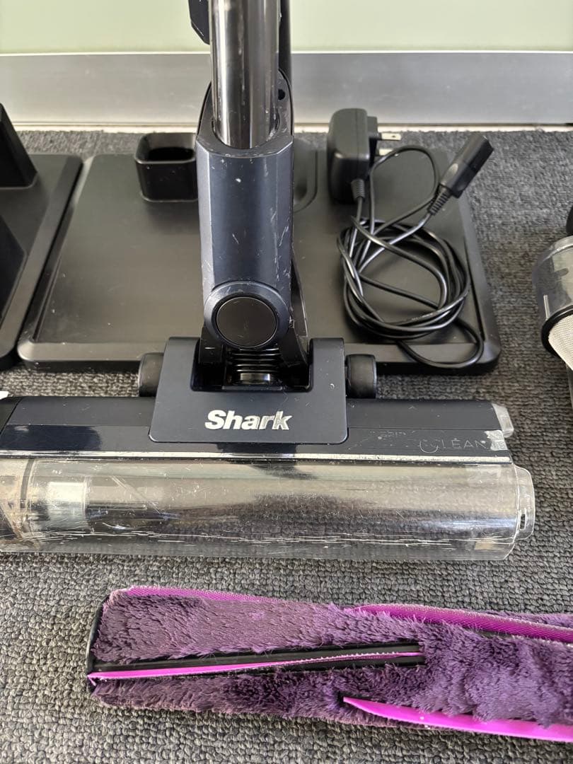 Shark コードレススティッククリーナー CS651JBL本体　バッテリー含