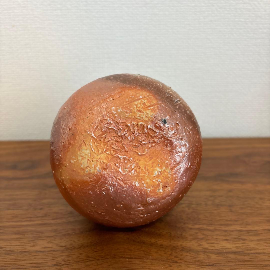 デレック・ラーセン　信楽焼徳利